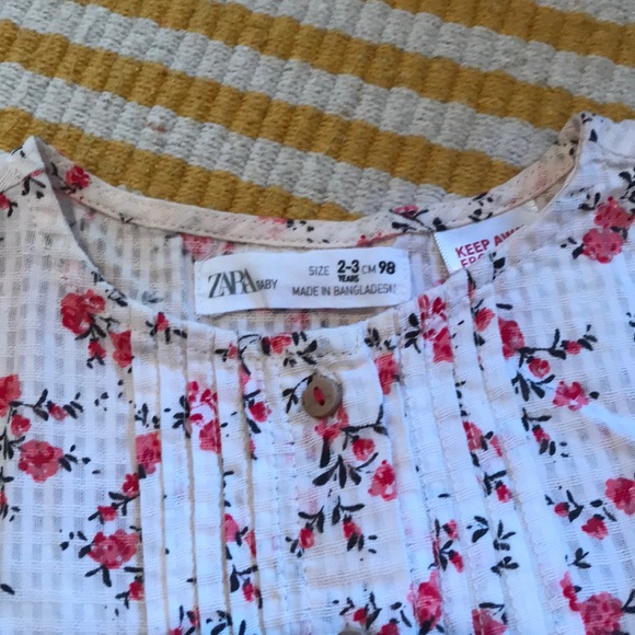 NWOT floral Zara top - Picture 3 of 3